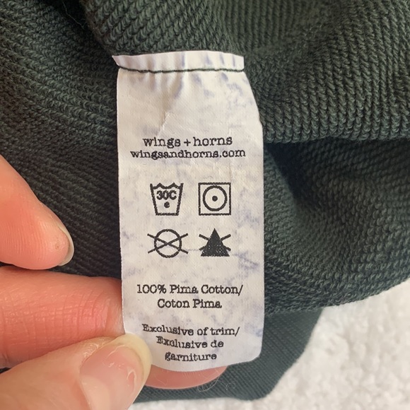 NWOT WINGS AND HORNS SIZE XS SWEATSHIRT - Picture 2 of 7
